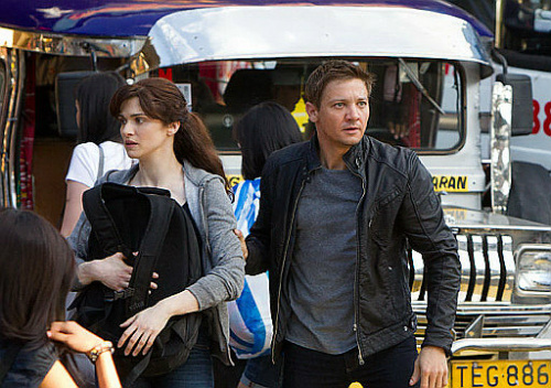 Rachel Weisz and Jeremy Renner in The Bourne Legacy