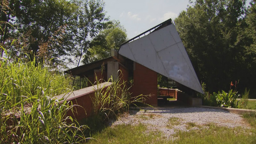 MASON'S BEND COMMUNITY CENTER (WINDSHIELD CHAPEL), DUTCH RALL/BIG BEARD FILMS