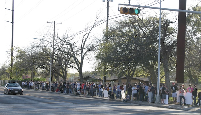 Mondo Tyler Stout Line