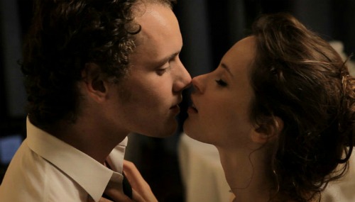 Anton Yelchin and Felicity Jones in Like Crazy